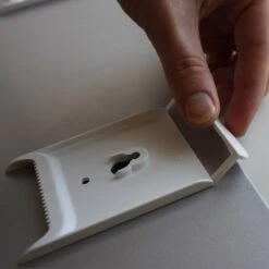 Entretoise Invisible Pour Fixation Murale De Cadres, Tableaux, Panneaux - Fissart 100x100 Mm -Déco Bistro Pas Cher Magasin entretoise invisible pour fixation murale de cadres tableaux panneaux fissart 100x100 mm 2