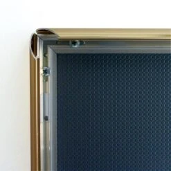 Snap Frame Classic Or - Cadre Porte Document Couleur Or -Déco Bistro Pas Cher Magasin snap frame classic or cadre porte document couleur or 3