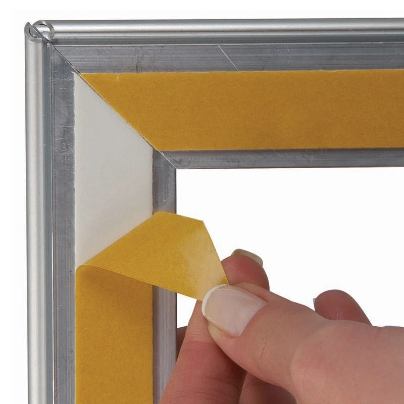 Snap Frame Vitrine 3 Snap Frame Vitrine – Image 3